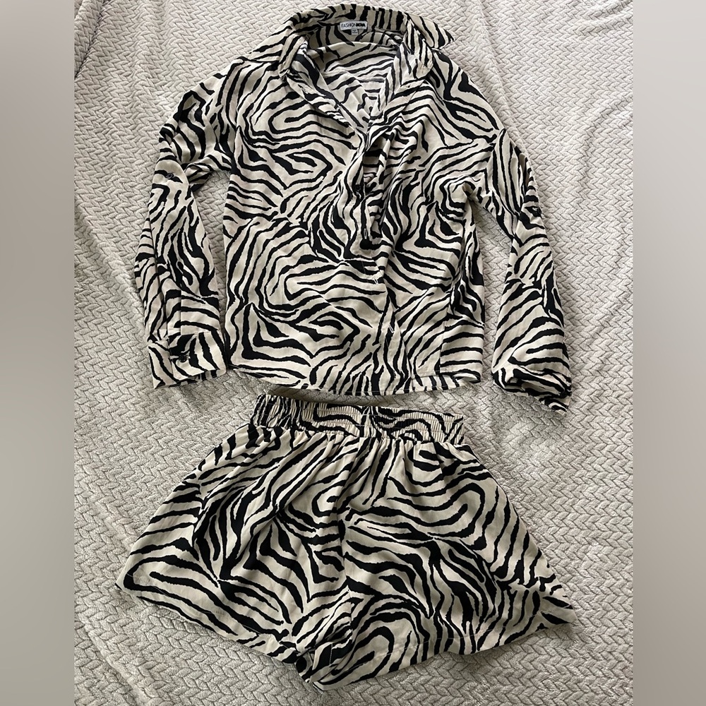 Fashion Nova Women’s Zebra-Print Set - Black & Tan